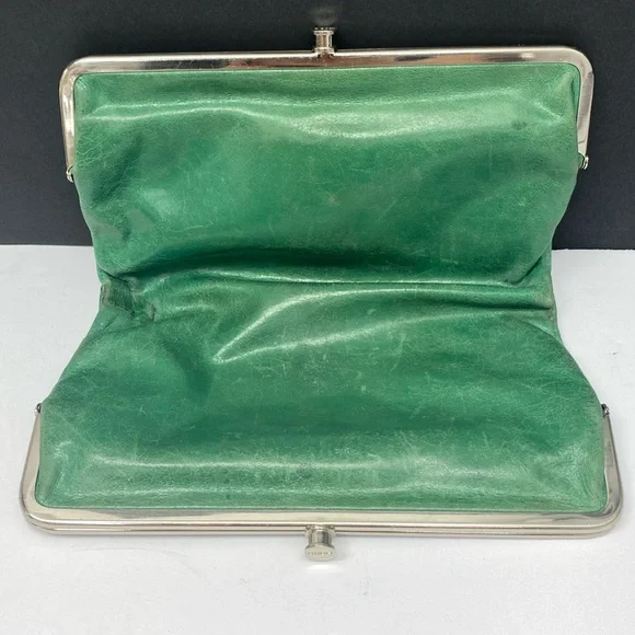 HOBO Lauren Green Bifold Leather Wallet - Picture 11 of 17